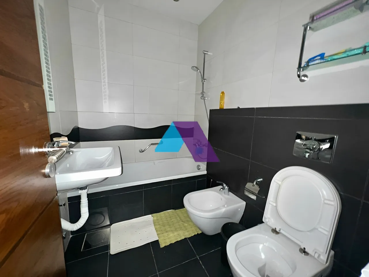 Apartment for Sale in Adma w Dafnah