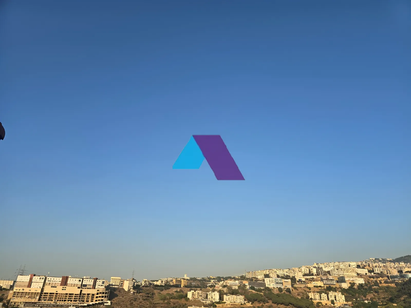 Apartment for rent in Mar Takla - 4 bed, 1 bath