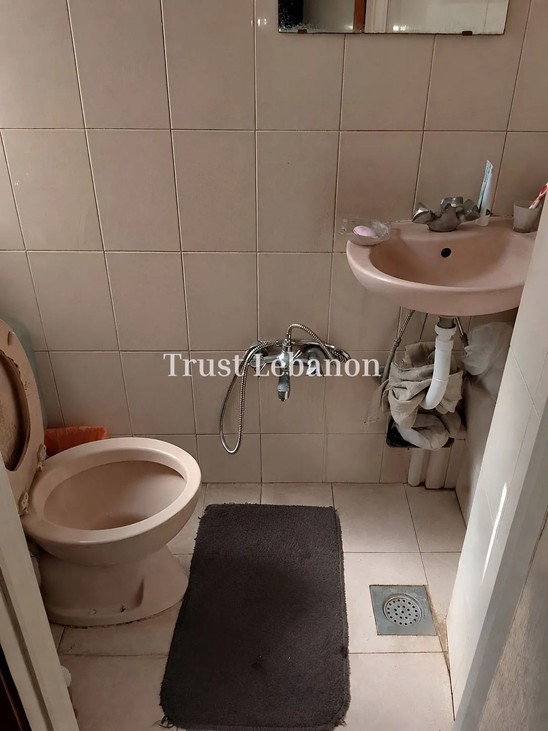 Shop for rent in Achrafieh