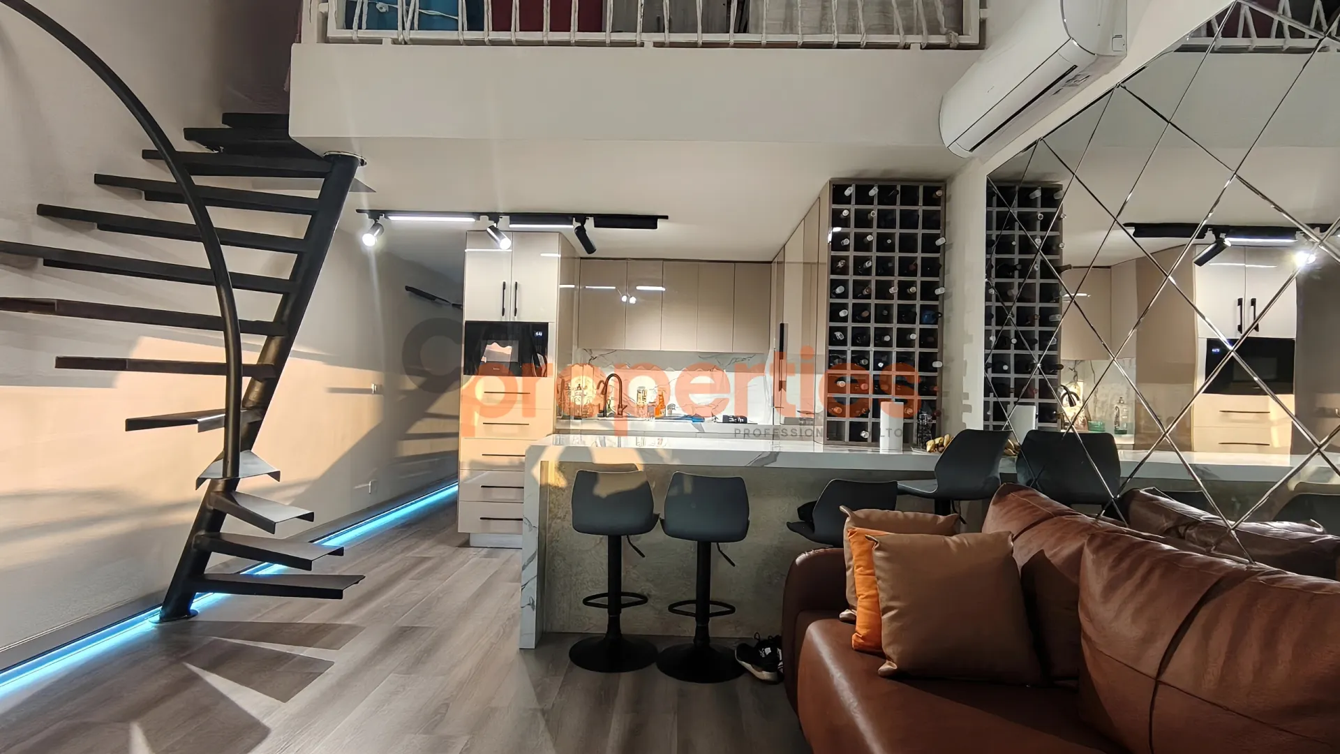 Chalet for Sale in Safra