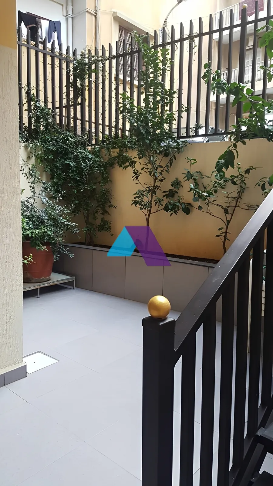 Apartment for Sale in Achrafieh - 2 bed, 2 bath