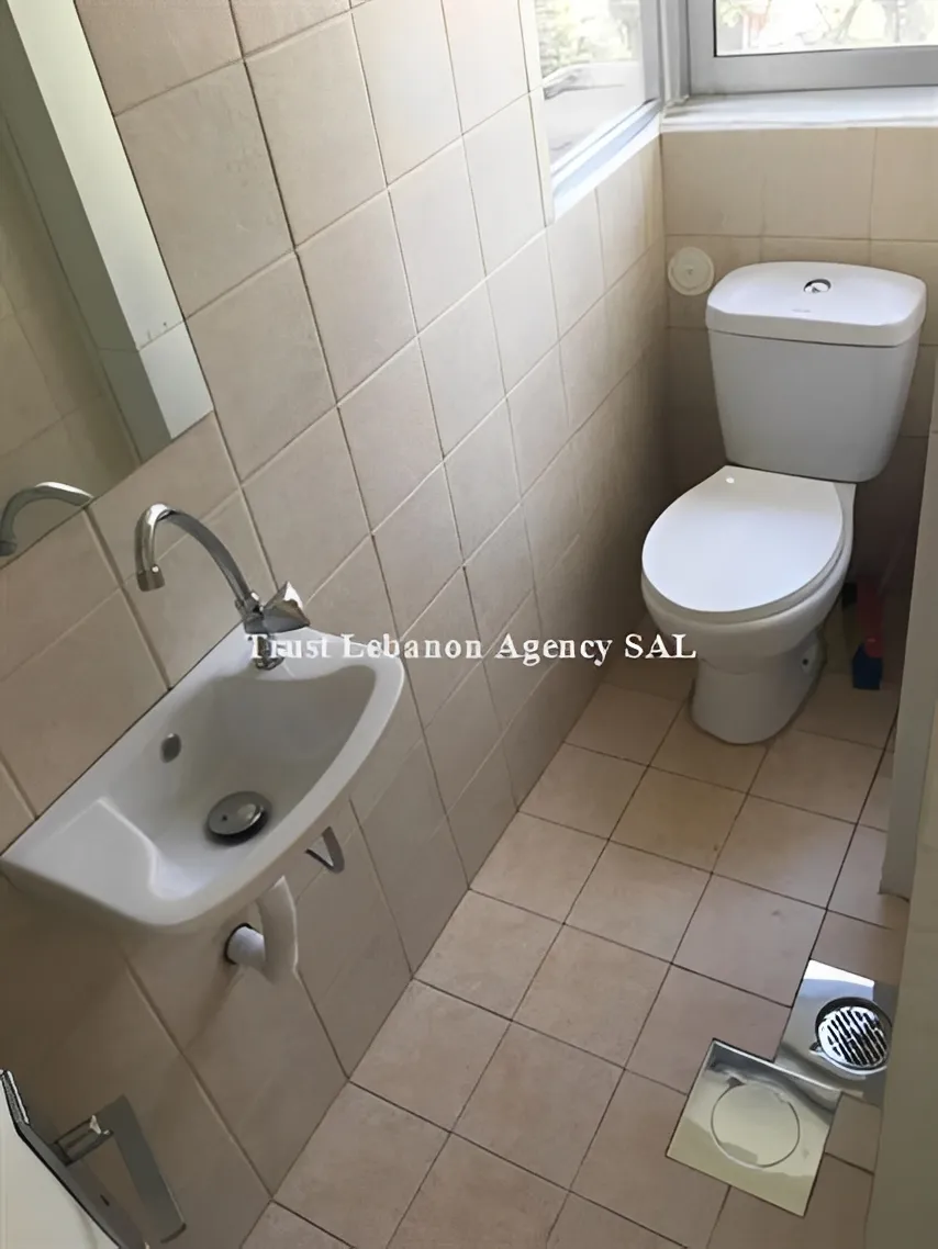 Office for rent in Achrafieh, Sessine