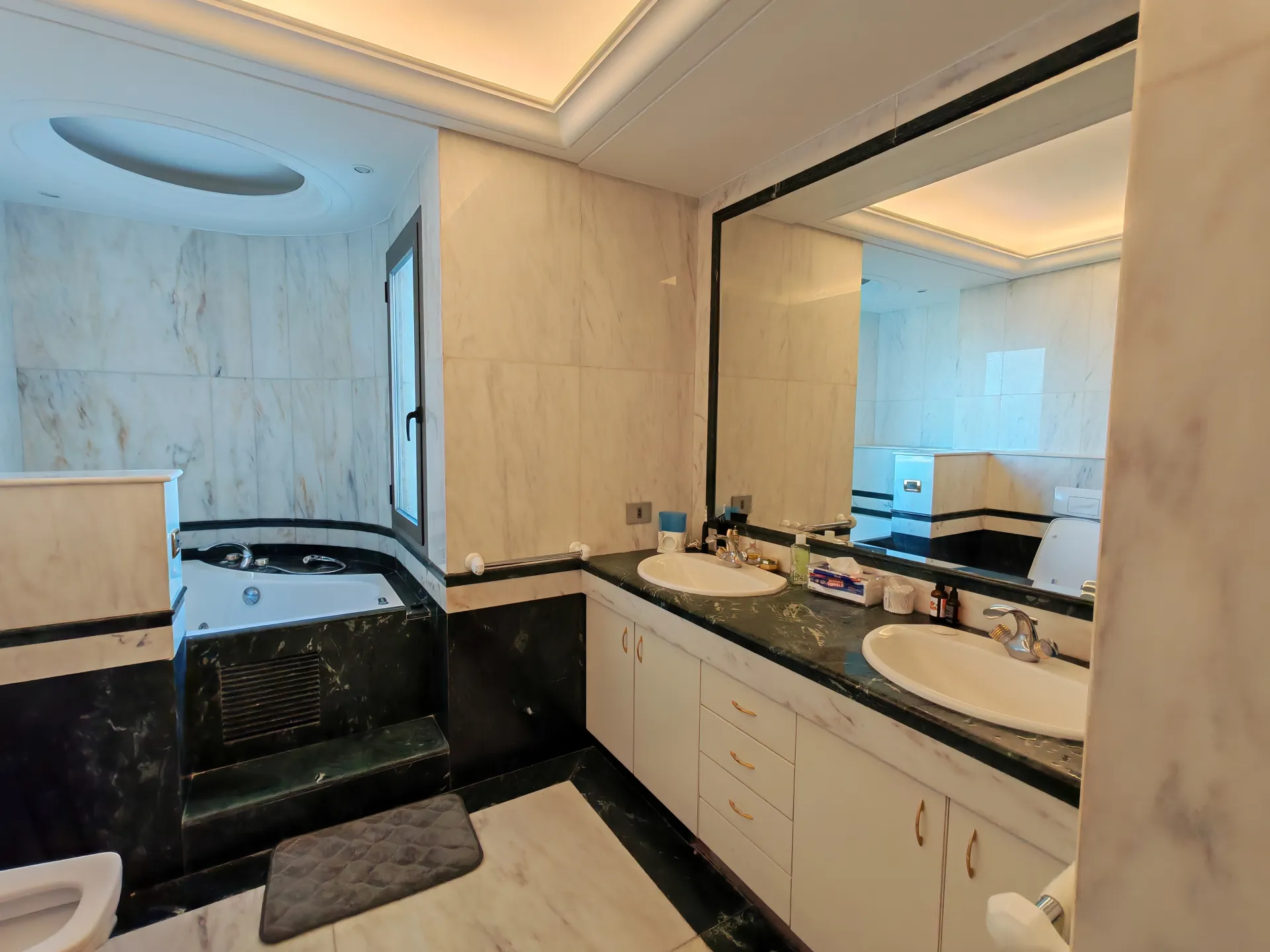 Apartment in Sursock, beirut, lebanon