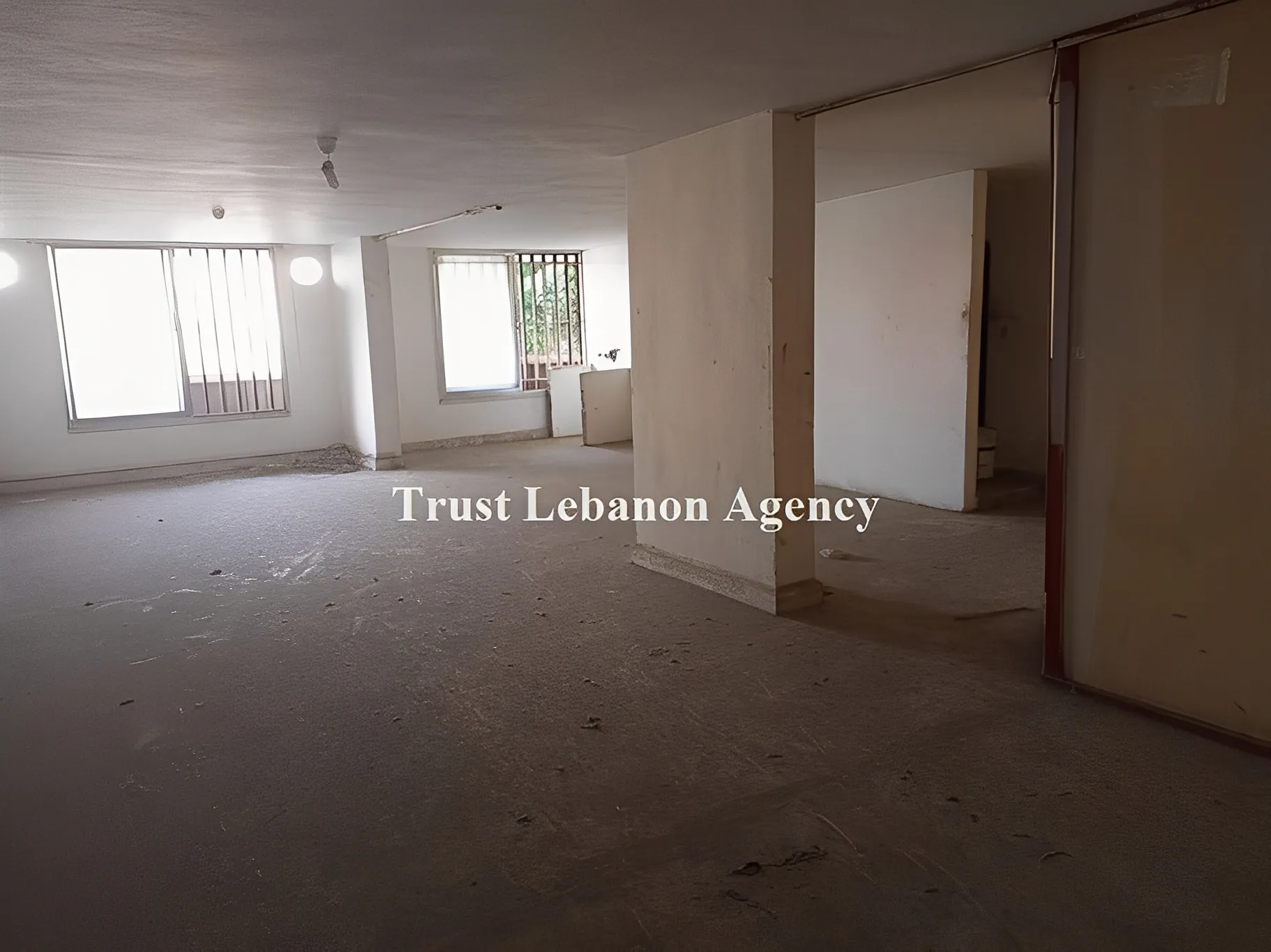 Commercial Property For Sale in Metn, Dekweneh