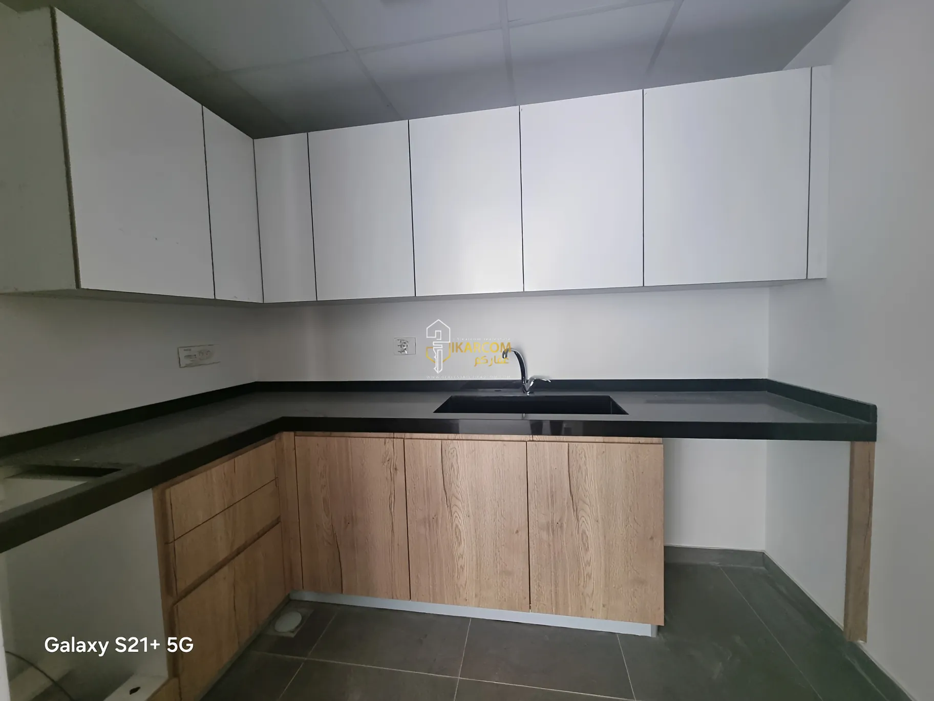 Apartment for sale in Achrafieh, Beirut, Lebanon - 2 bed, 4 bath