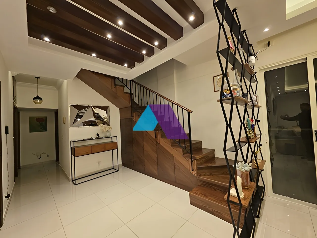 Apartment for Sale in Blat - 4 bed, 3 bath