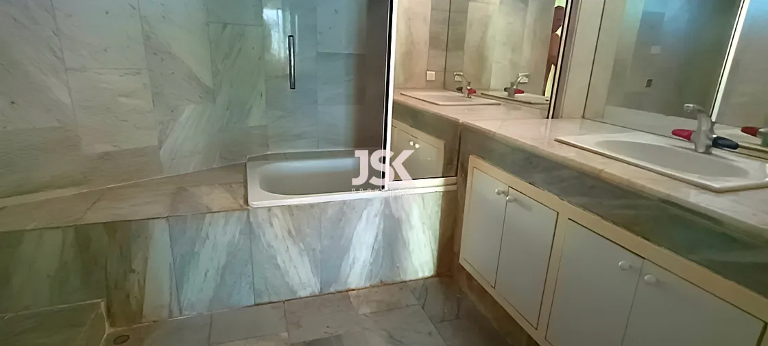 Chalet for Sale in Tabarja