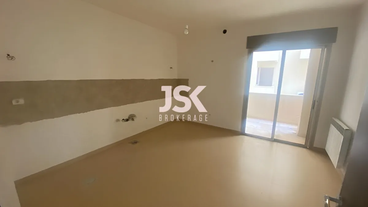 Apartment for Sale in Zikrit, Lebanon - 3 bed, 3 bath