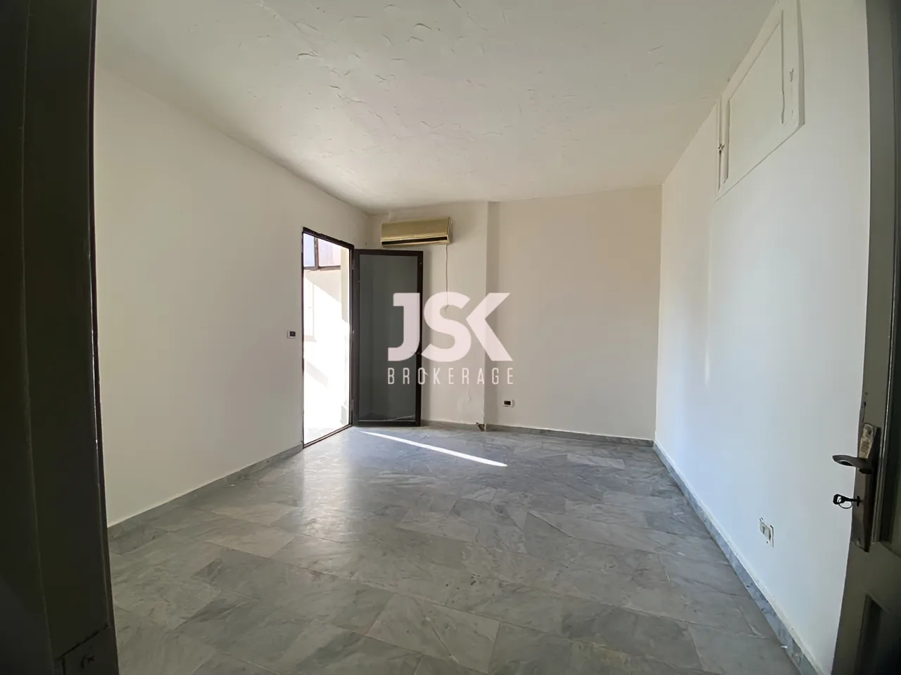 Apartment for Sale in Ras