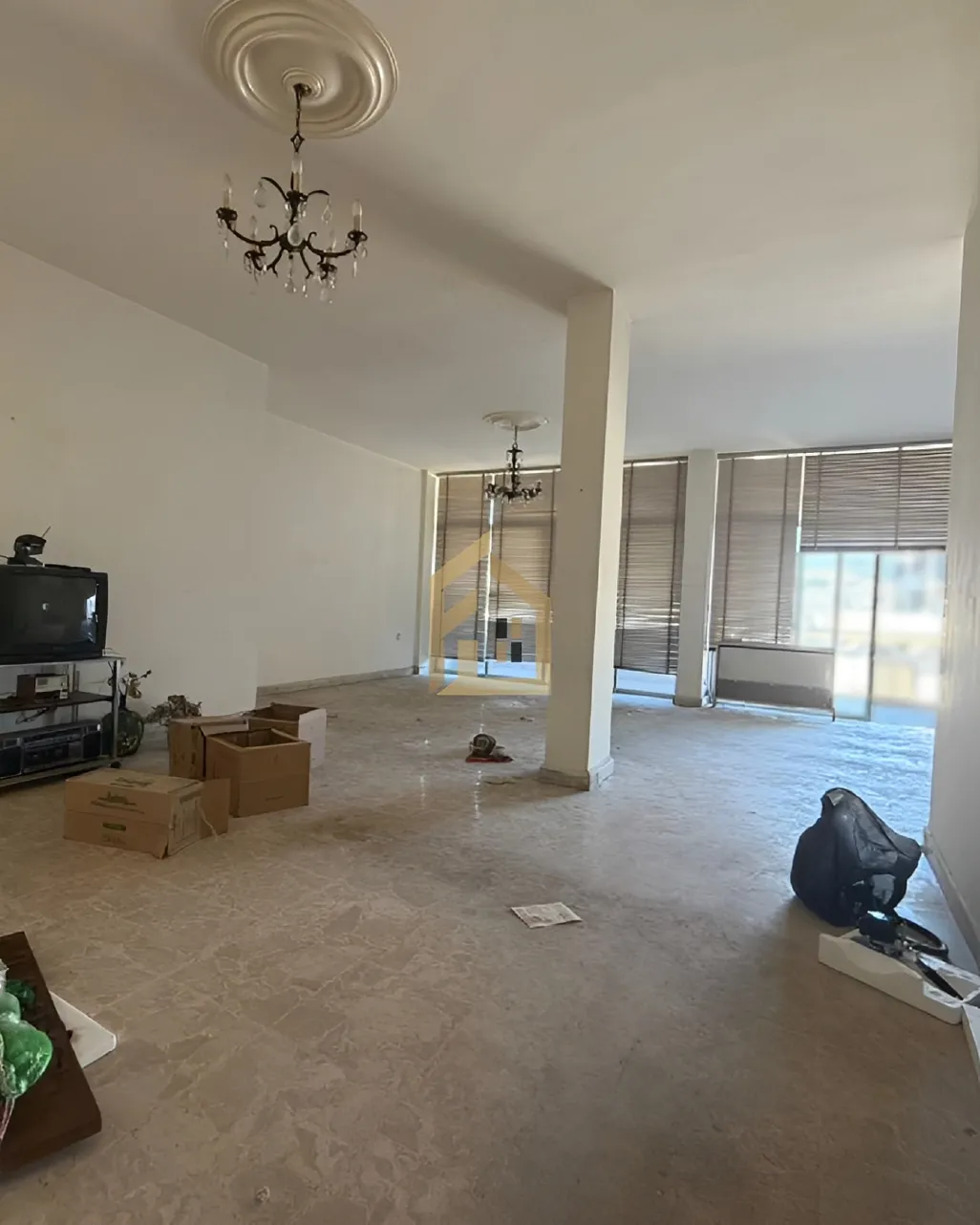 Apartment for rent in Ain El Remmaneh, Lebanon - 3 bed, 2 bath