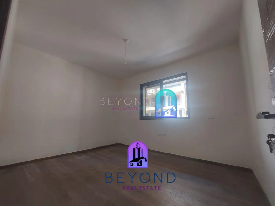 Apartment for sale in Ras Al Naba'a, Beirut, Lebanon