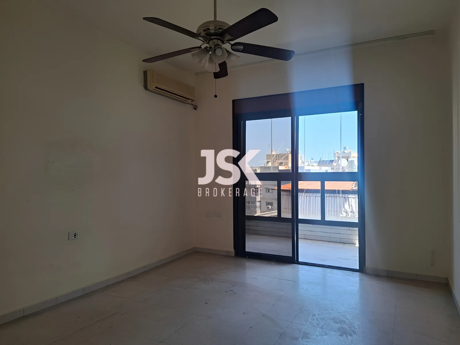 Apartment for Sale in Ras Beirut
