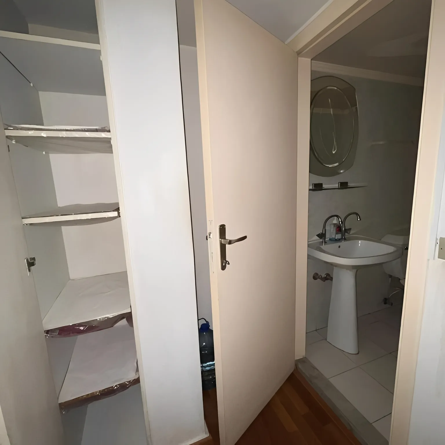 Office for rent in Metn, Jal Al Dib