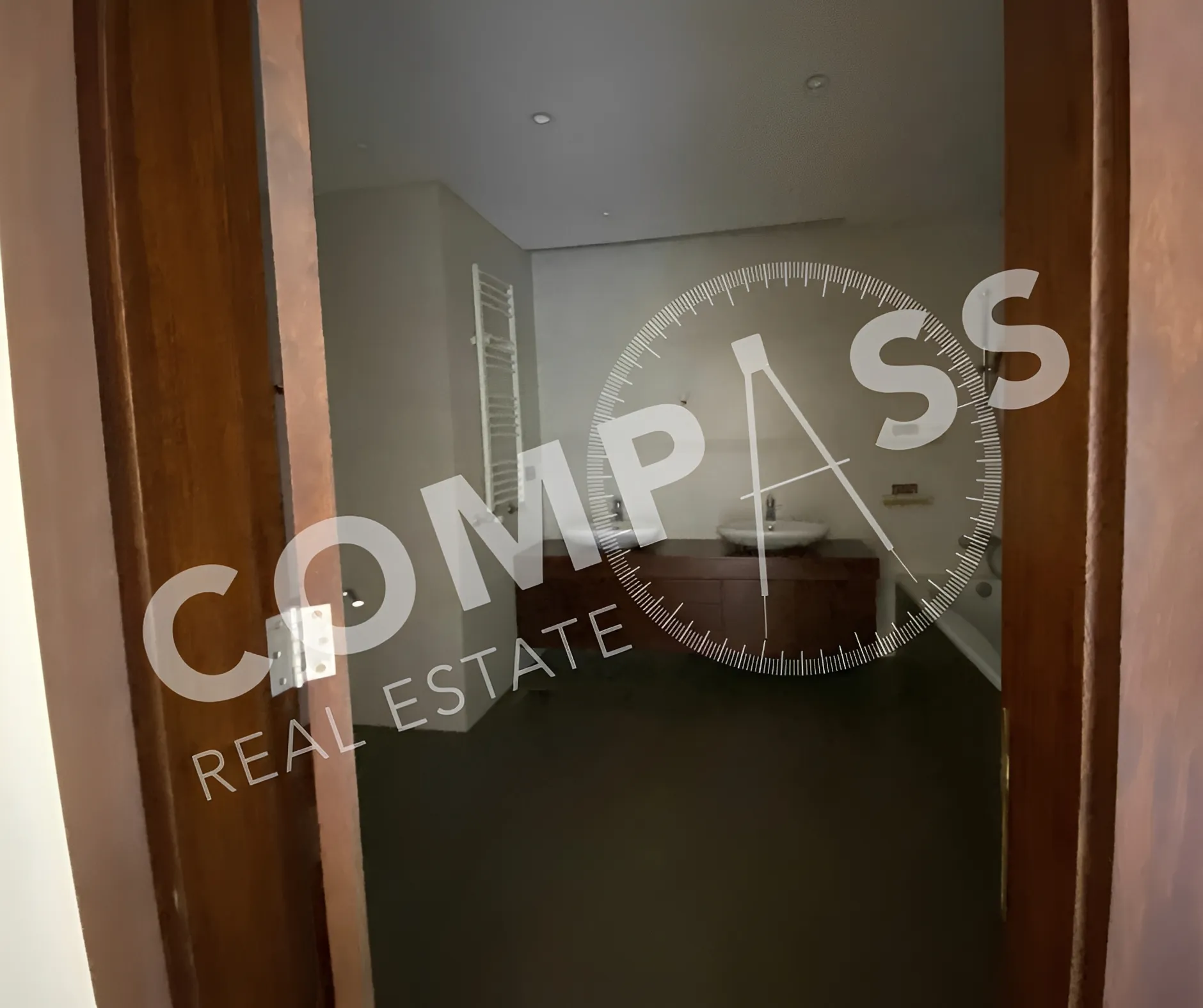 Apartment for Sale in Ramleh Al Bayda, Beirut, Lebanon