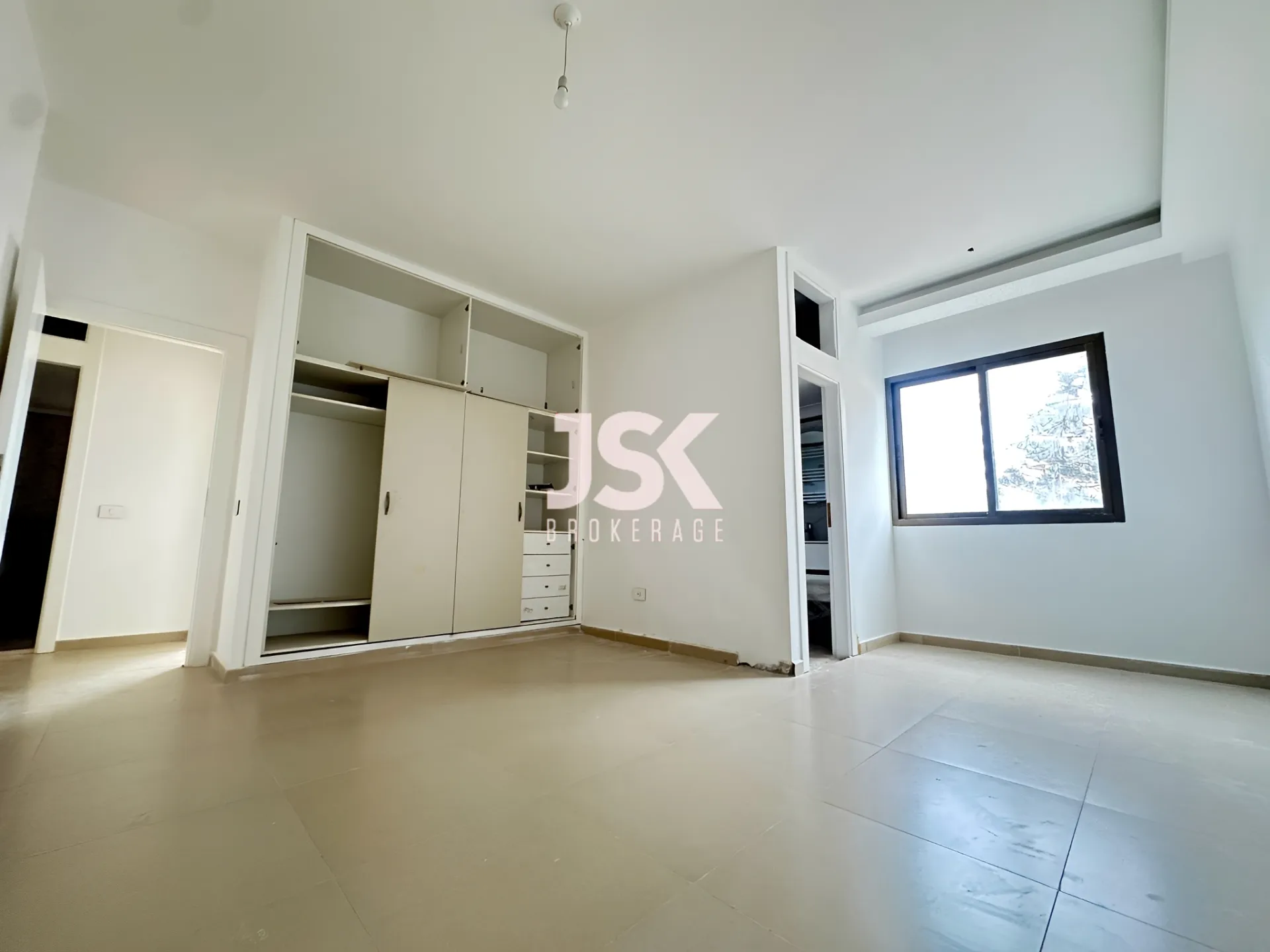 Apartment for Sale in Ain Saadeh
