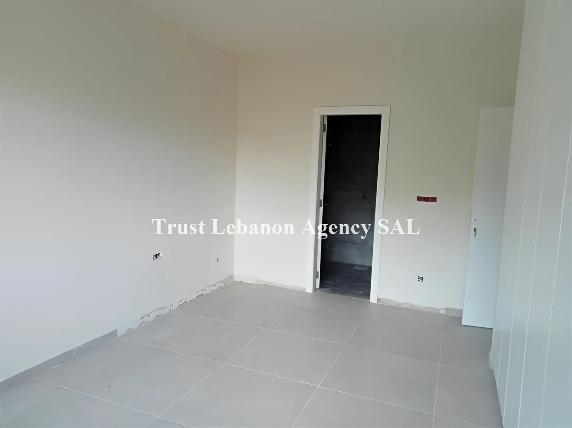 Apartment for Sale in Achrafieh, Jeitaoui