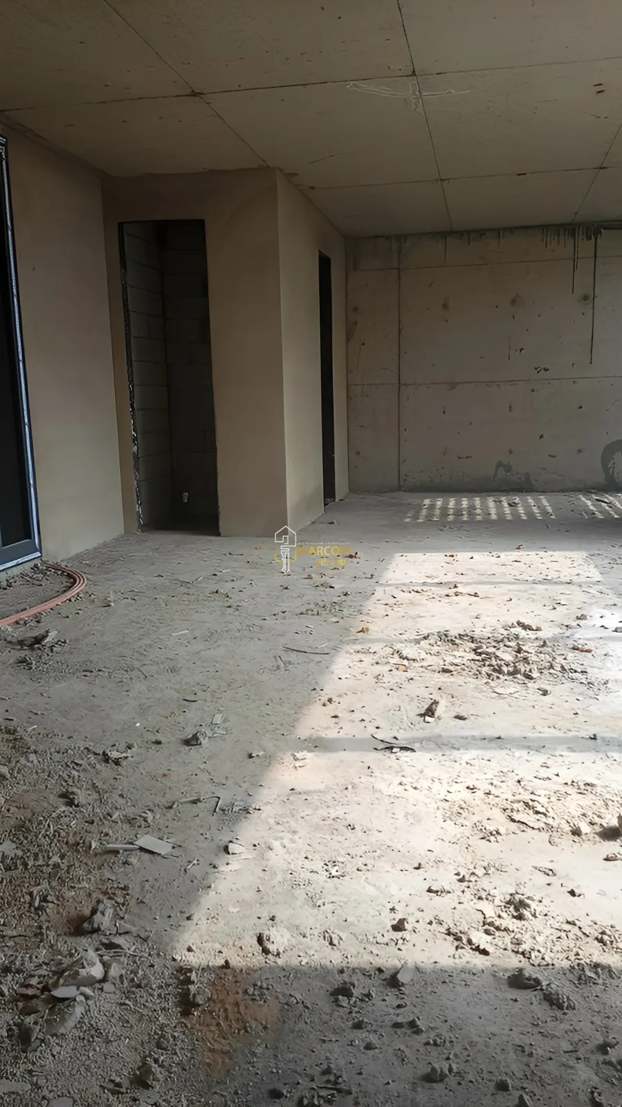Office for sale in Dbaye
