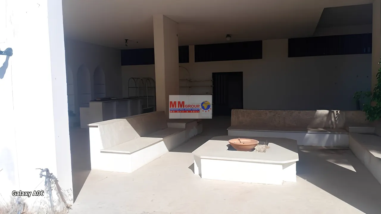 Villa for Sale in Adma