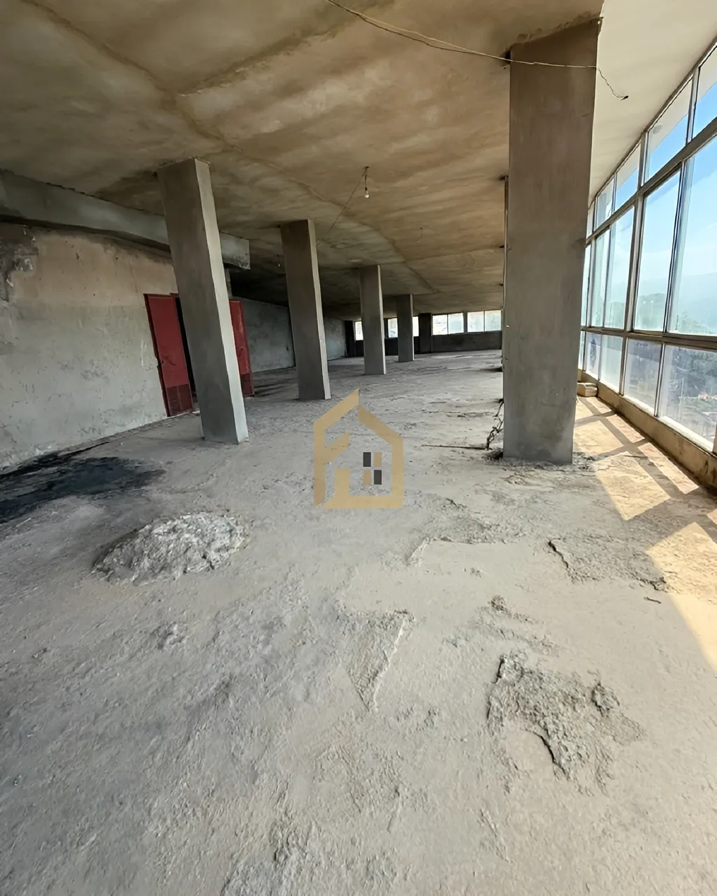 Showroom for rent in Broummana, Lebanon