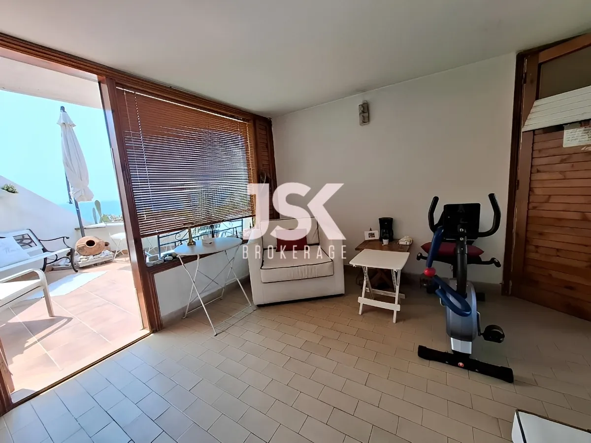 Chalet for Sale in Safra
