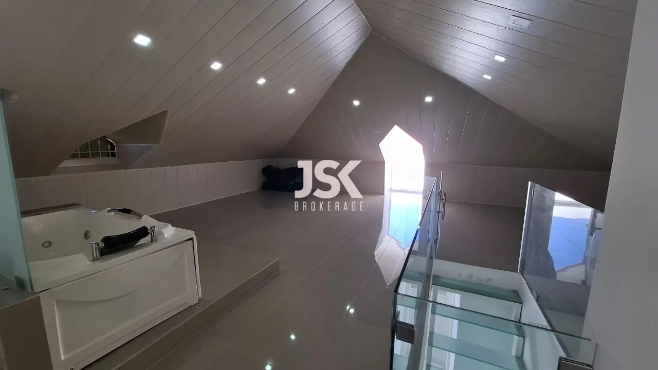 Duplex for Sale in Blat