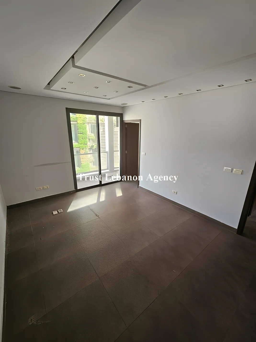 Office for rent in Achrafieh, Mar Michael