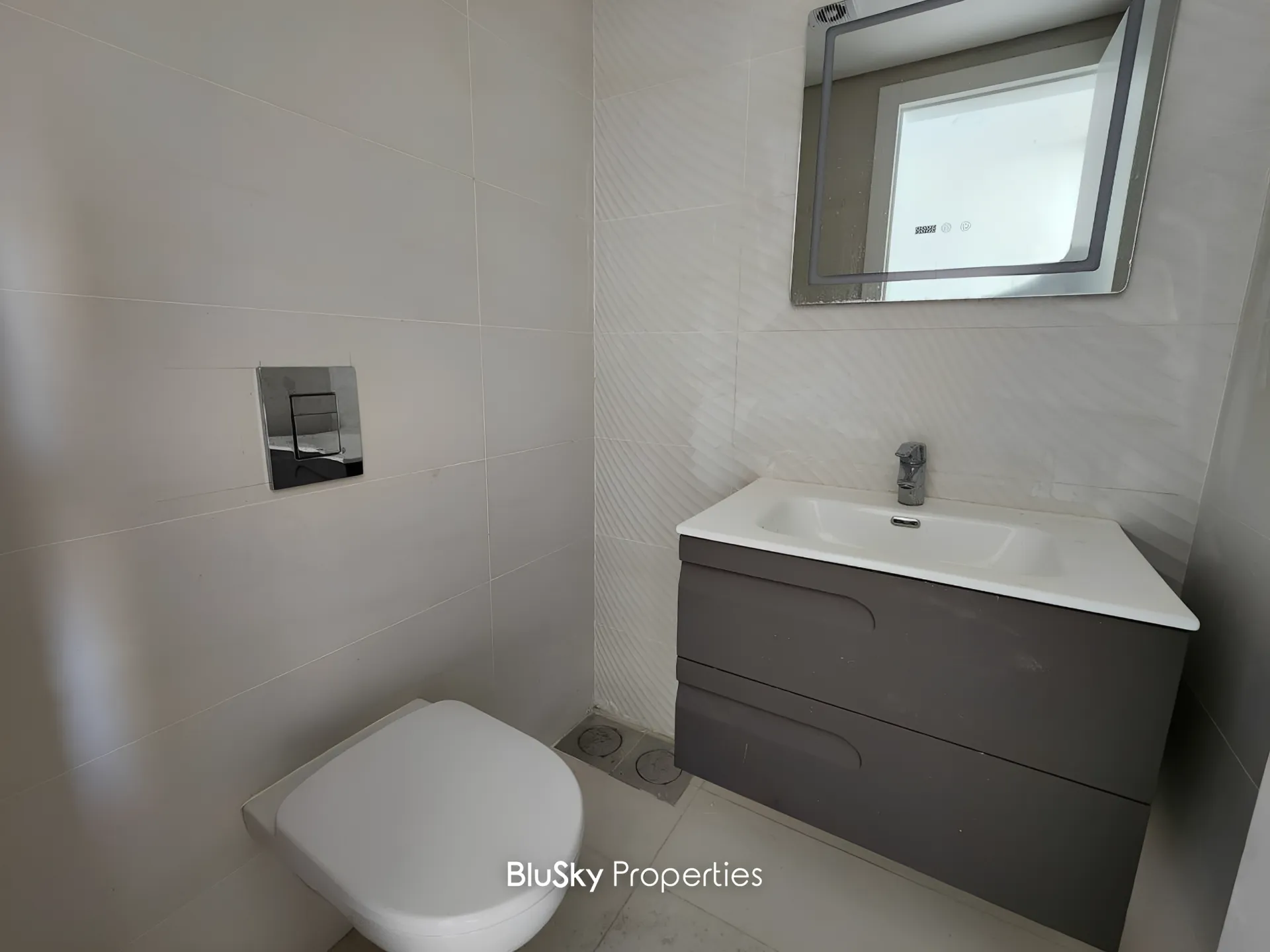Apartment for rent in Dekwaneh, lebanon - 2 bed, 4.0 bath