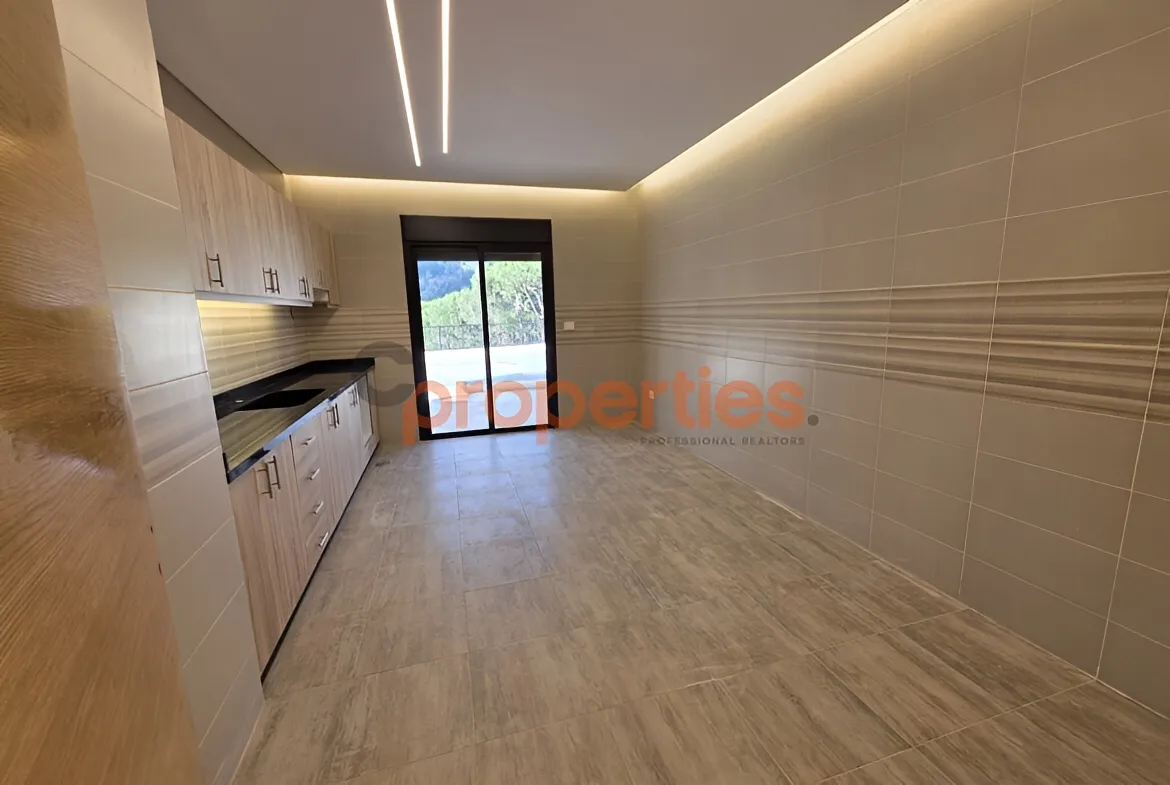 Apartment for Sale in Mar Chaaya