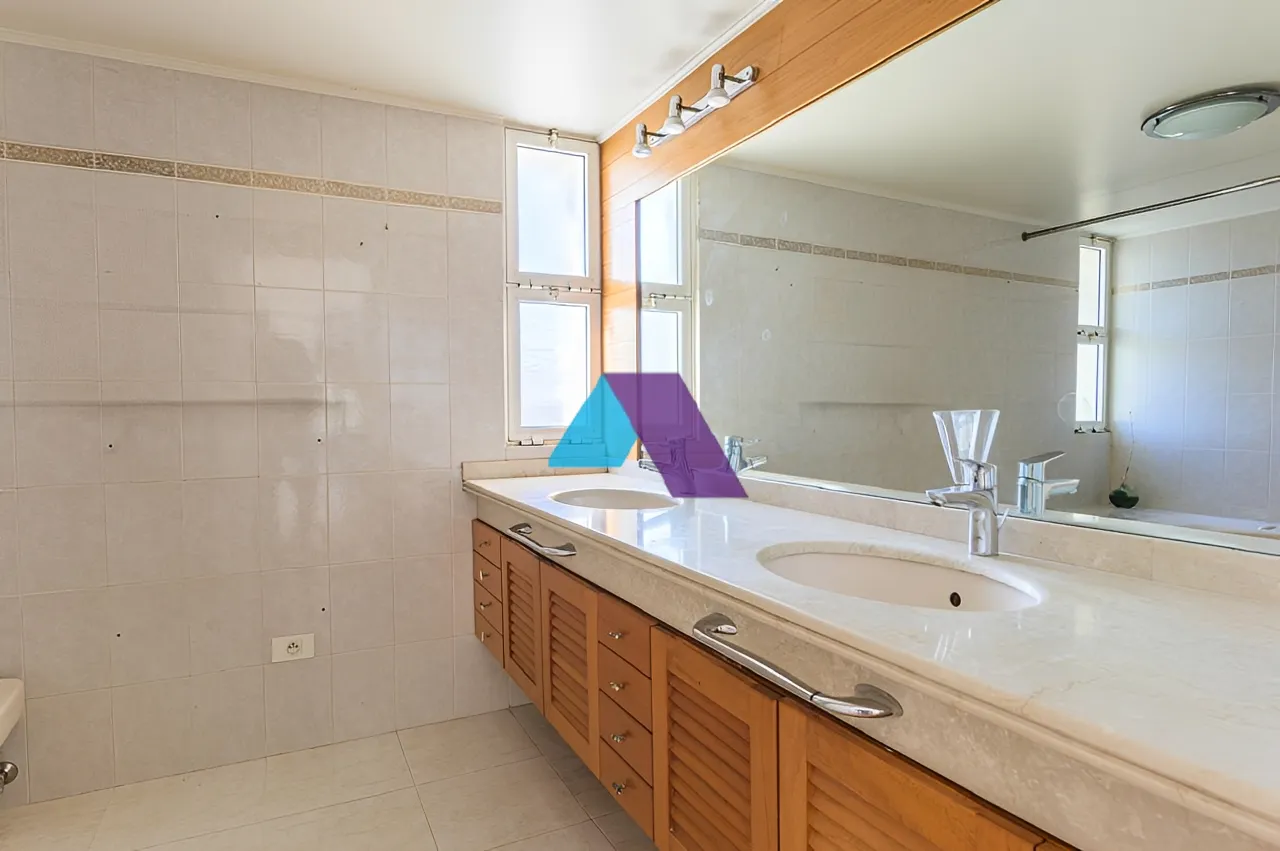 Apartment for Sale in Adma w Dafnah