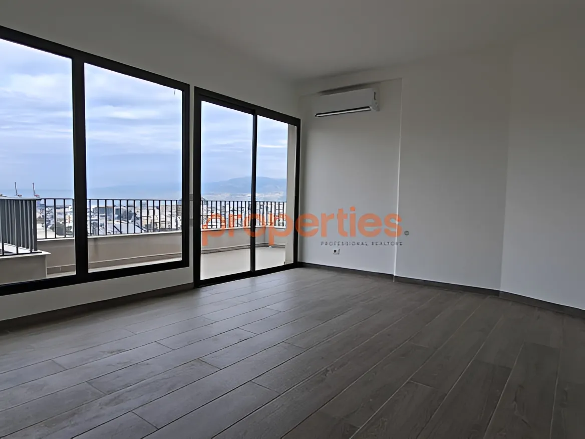 Apartment for Sale in Achrafieh - 2 bed, 3 bath