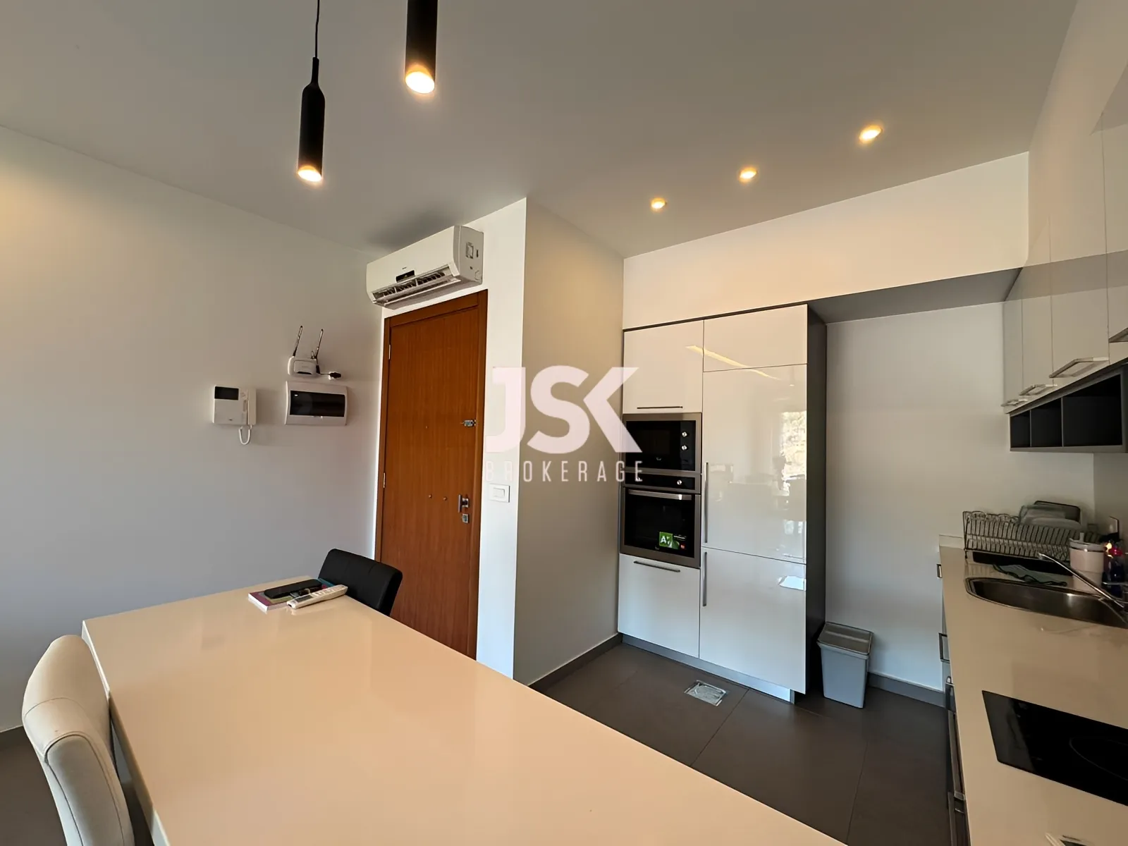 Apartment for Rent in Mansourieh