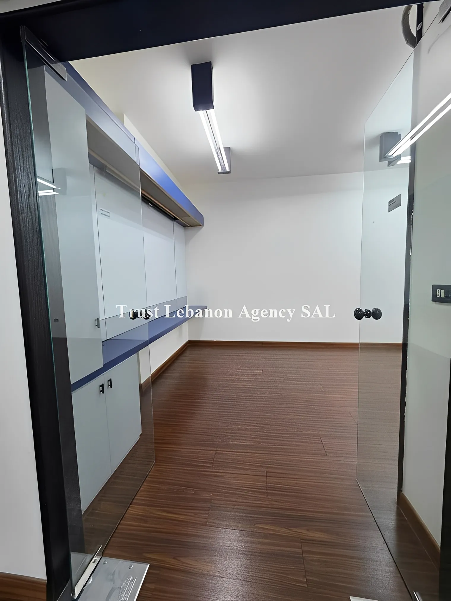 Office for rent in Metn, Horsh Tabet