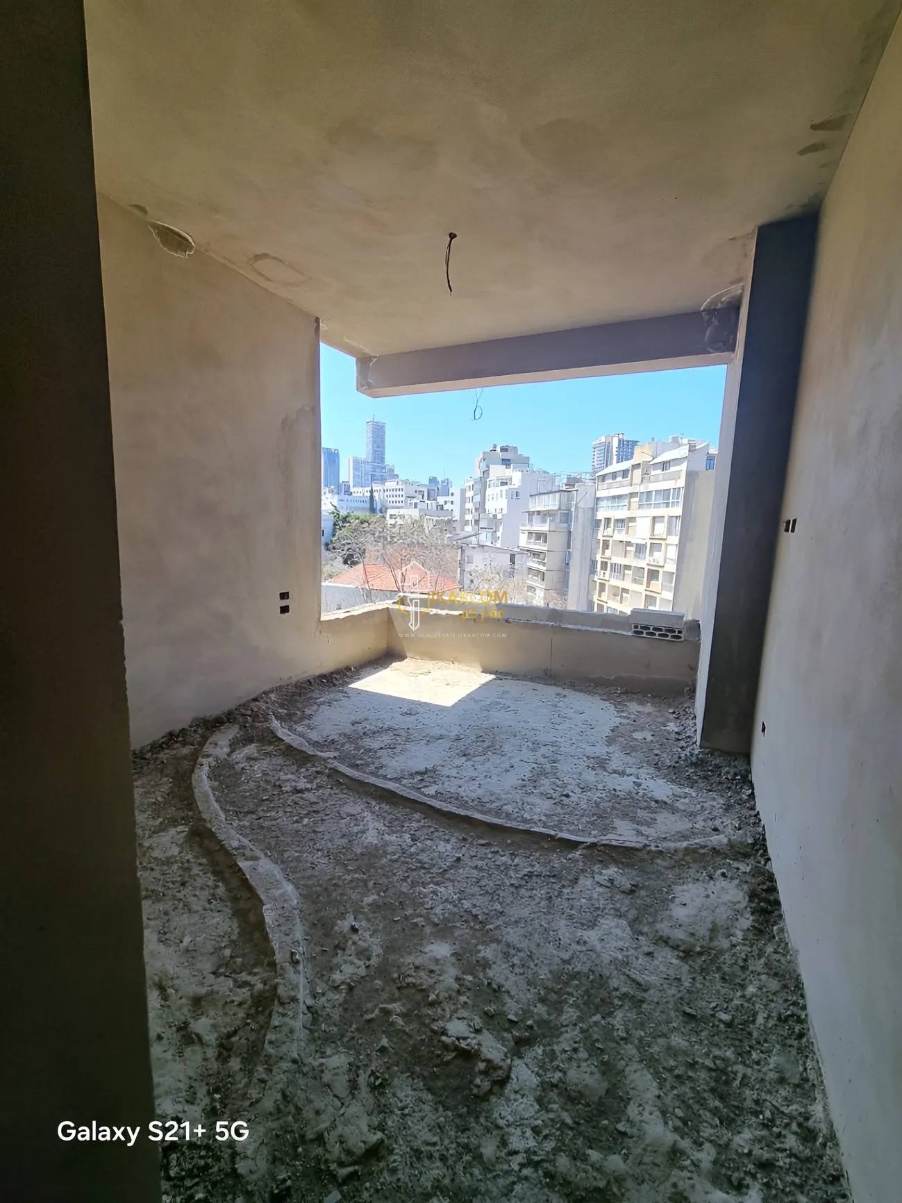 Apartment for sale in Rmeil, Bayrut, Lebanon - 3 bed, 4 bath