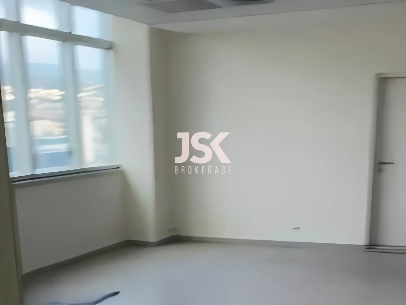 Office for Rent in Sin El Fil
