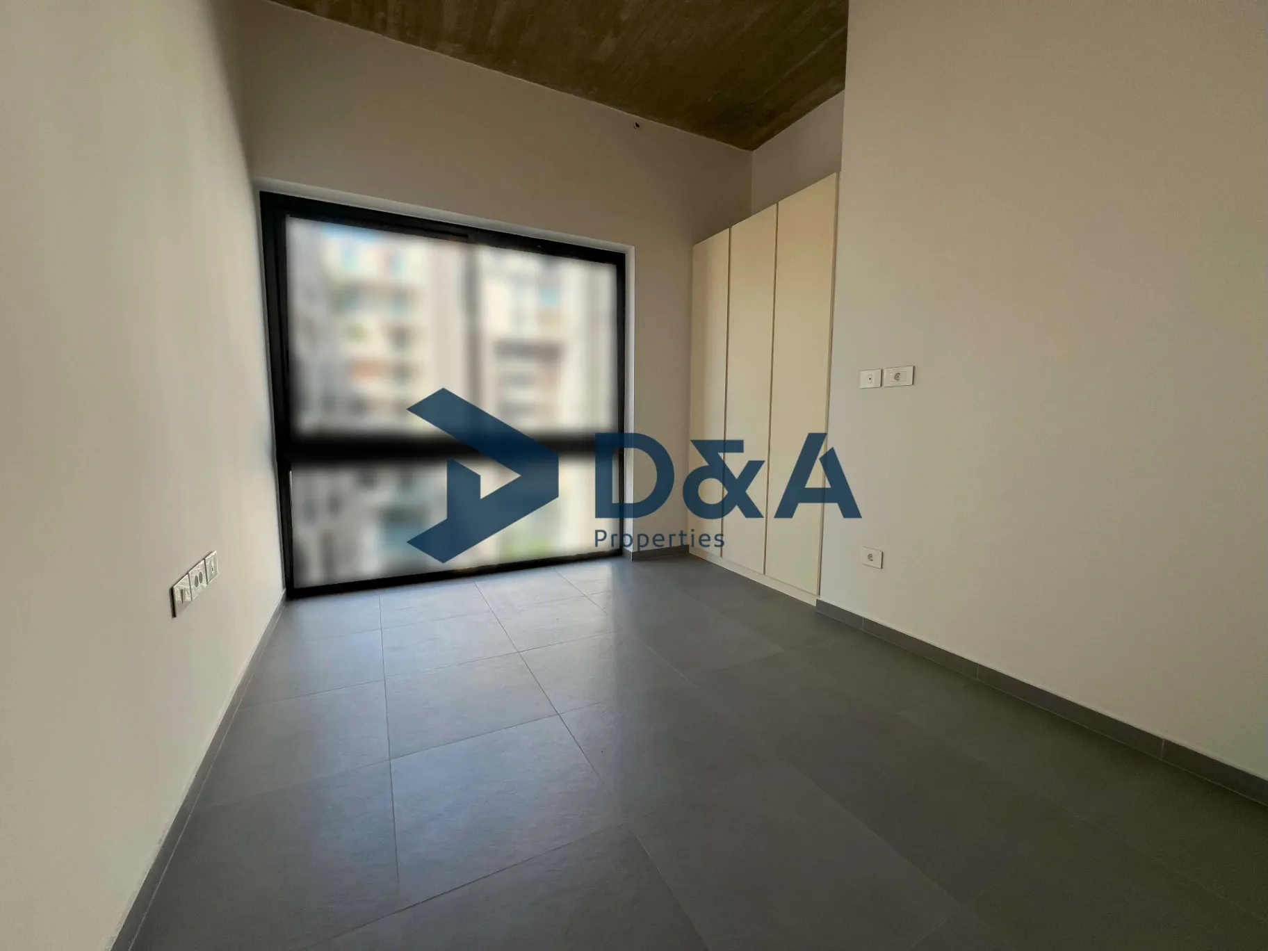 Apartment for sale in Achrafieh, Beirut, Lebanon - 3 bed, 4 bath