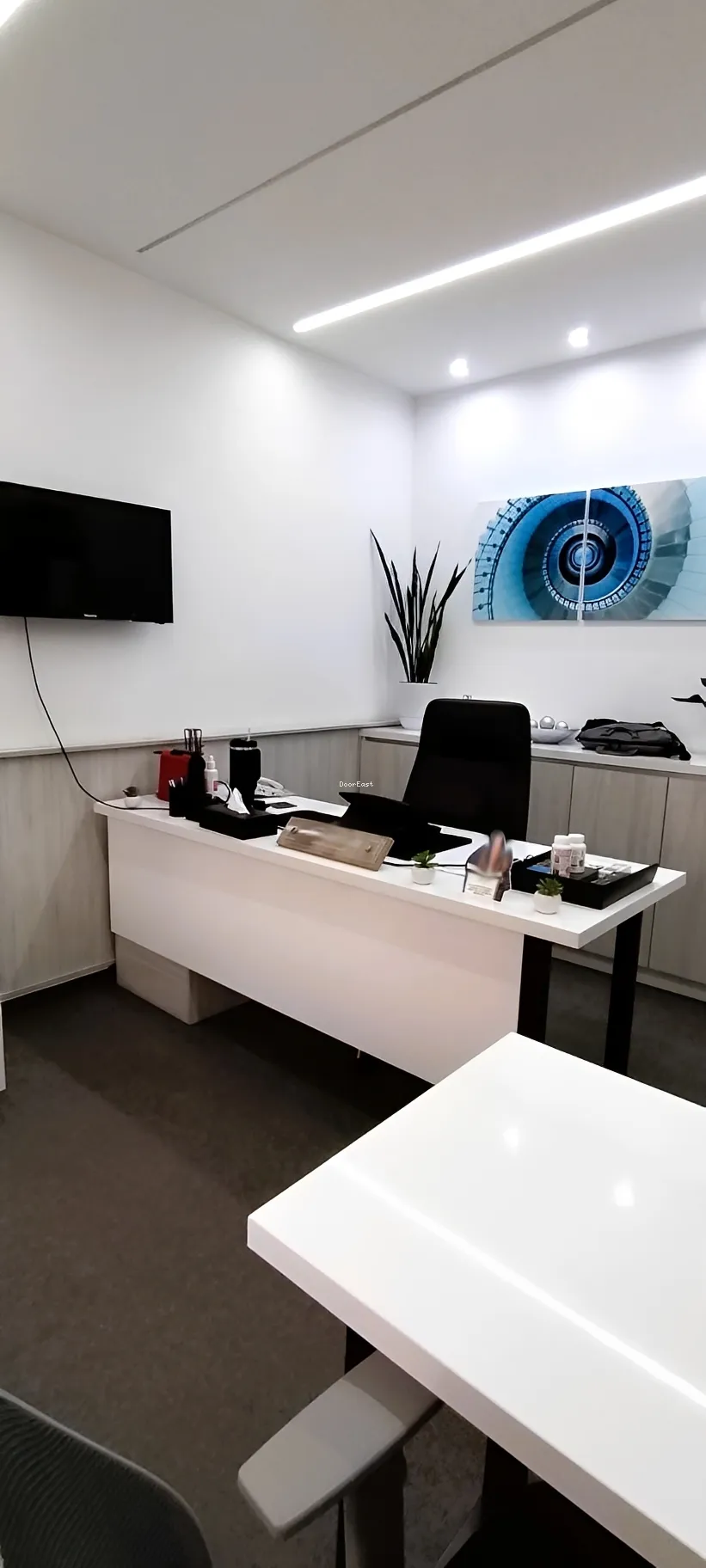 Office for rent in Ain El Remmaneh, Lebanon