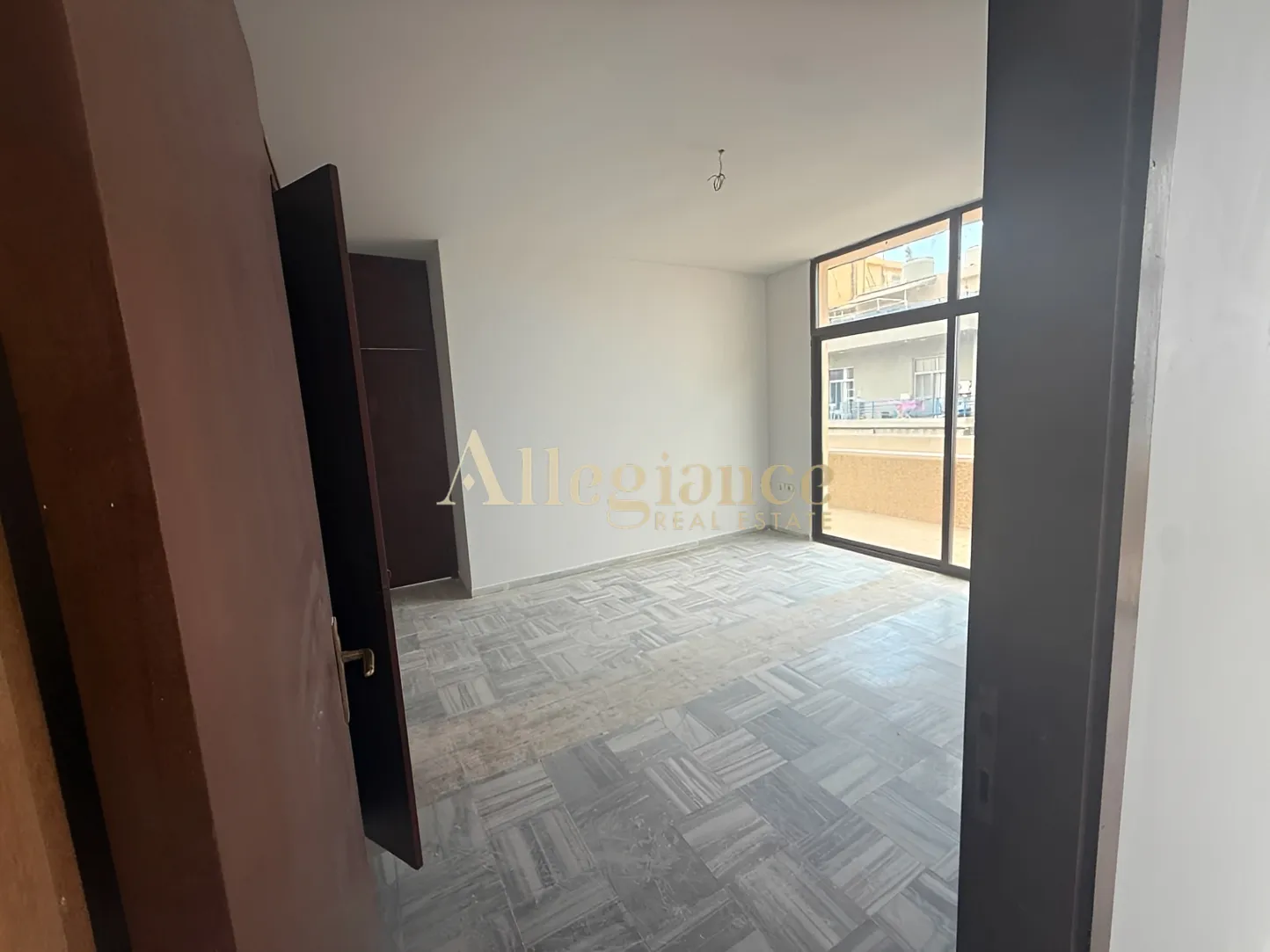 Office for rent in Jounieh, Lebanon