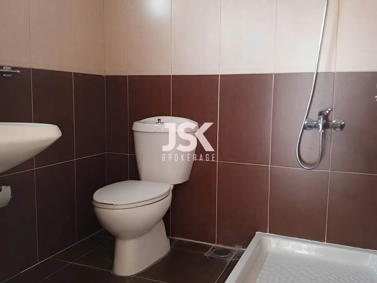 Apartment for Rent in Halat