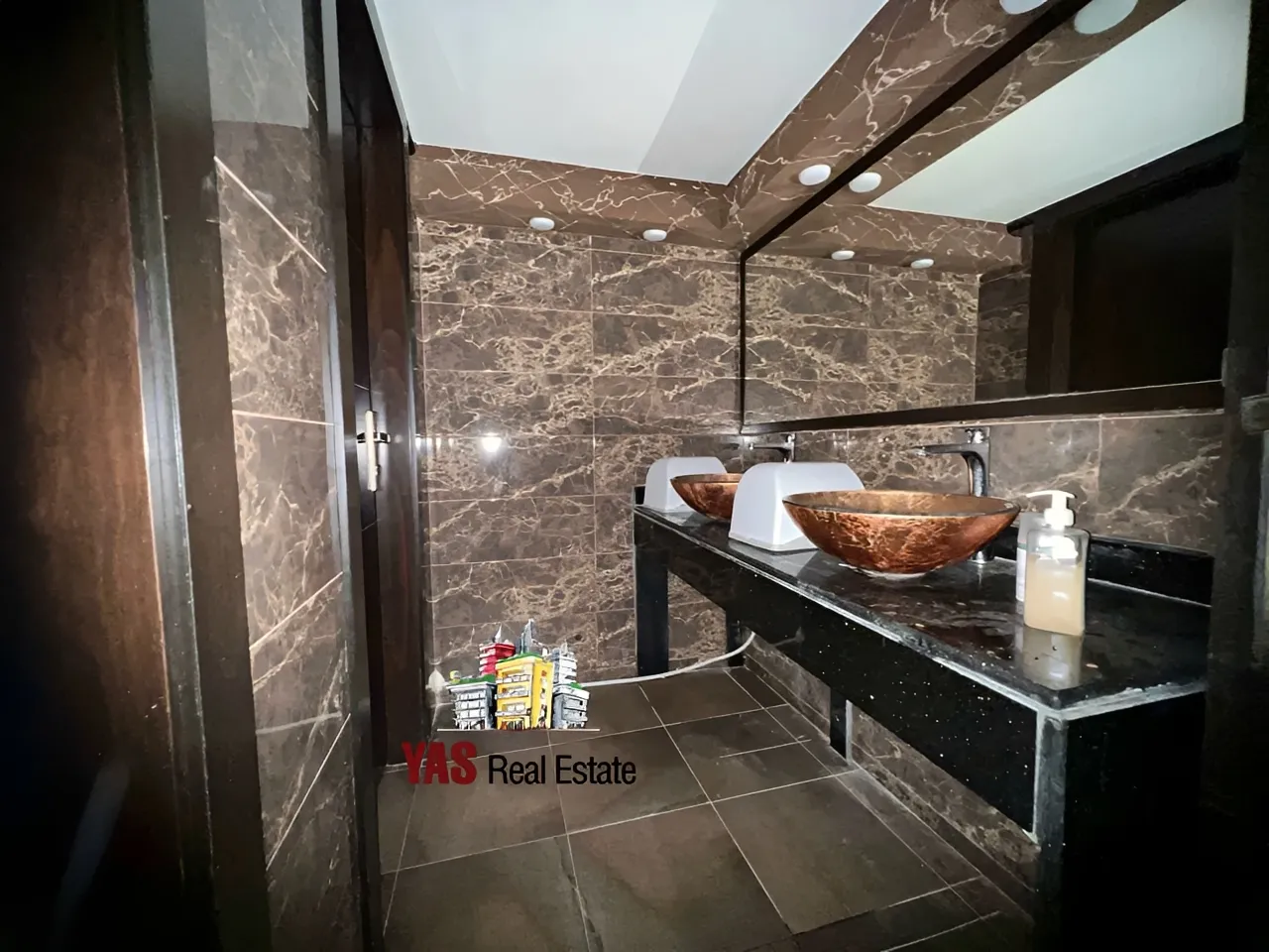 Restaurant for rent in Jounieh