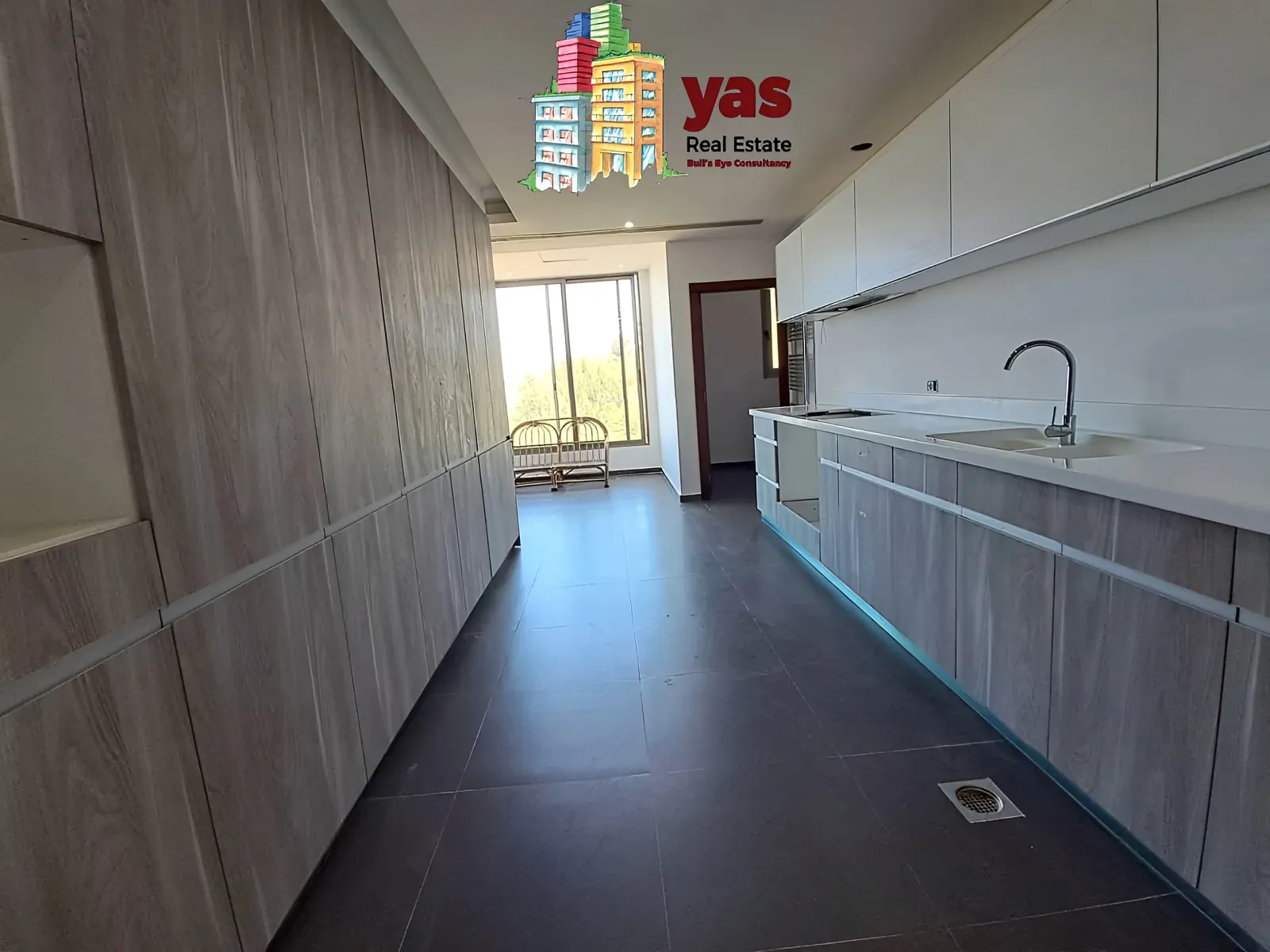 Apartment for Sale in Dahr El Souane - 4 bed, 6 bath