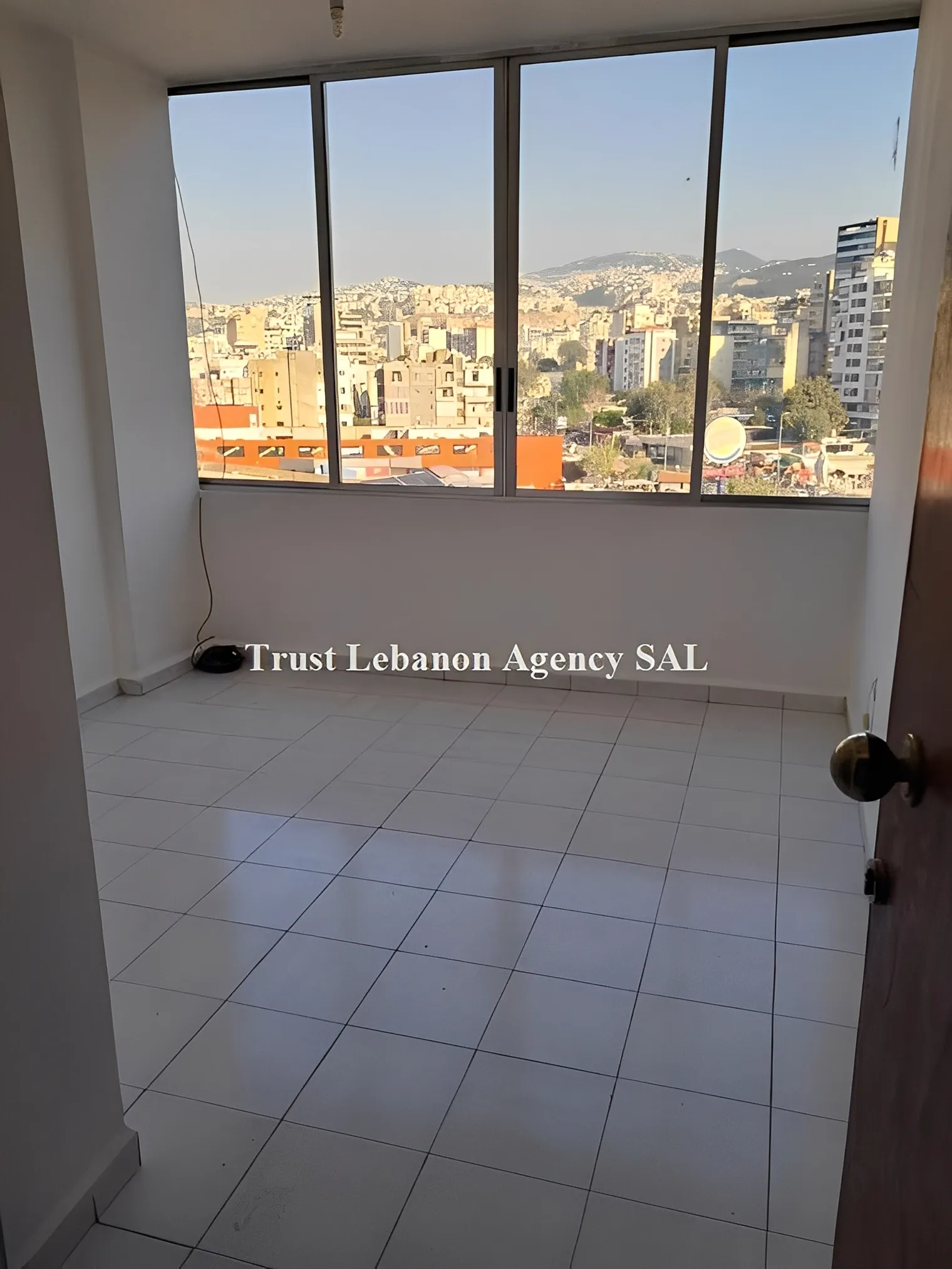 Office For Rent in Metn, Sid El Bauchrieh