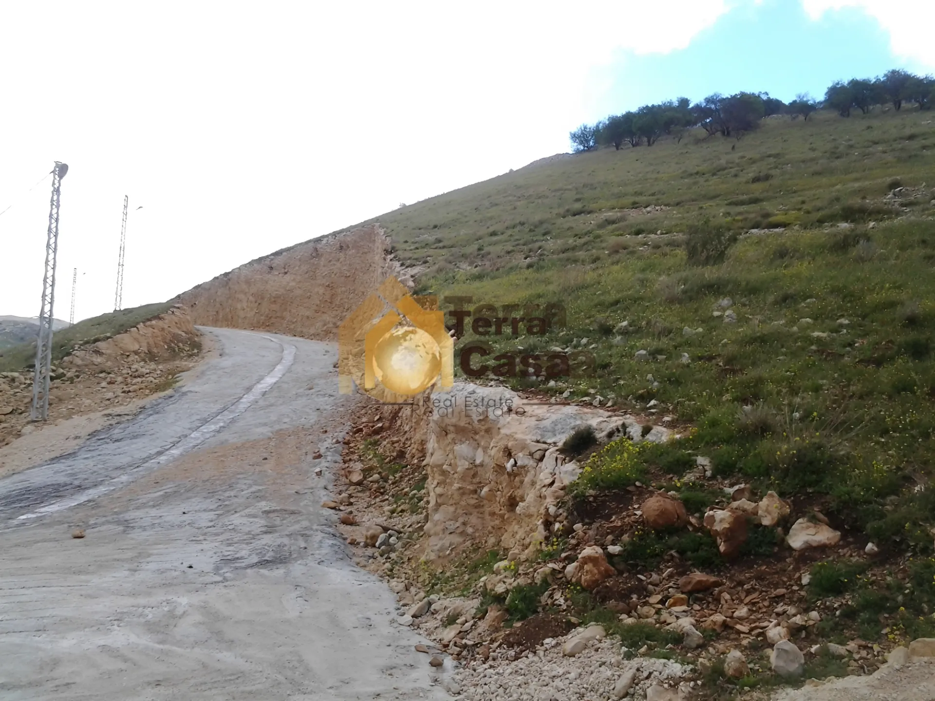 Land for Sale in Payment Facilities Zahle Wadi el Arayesh