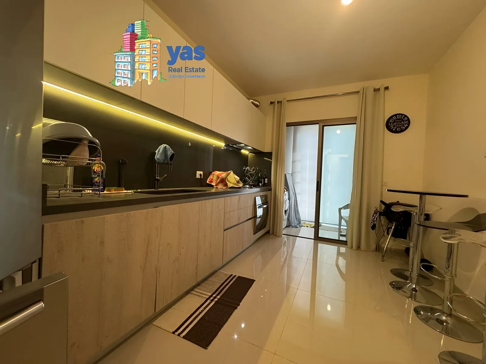 Apartment for Rent in Ballouneh