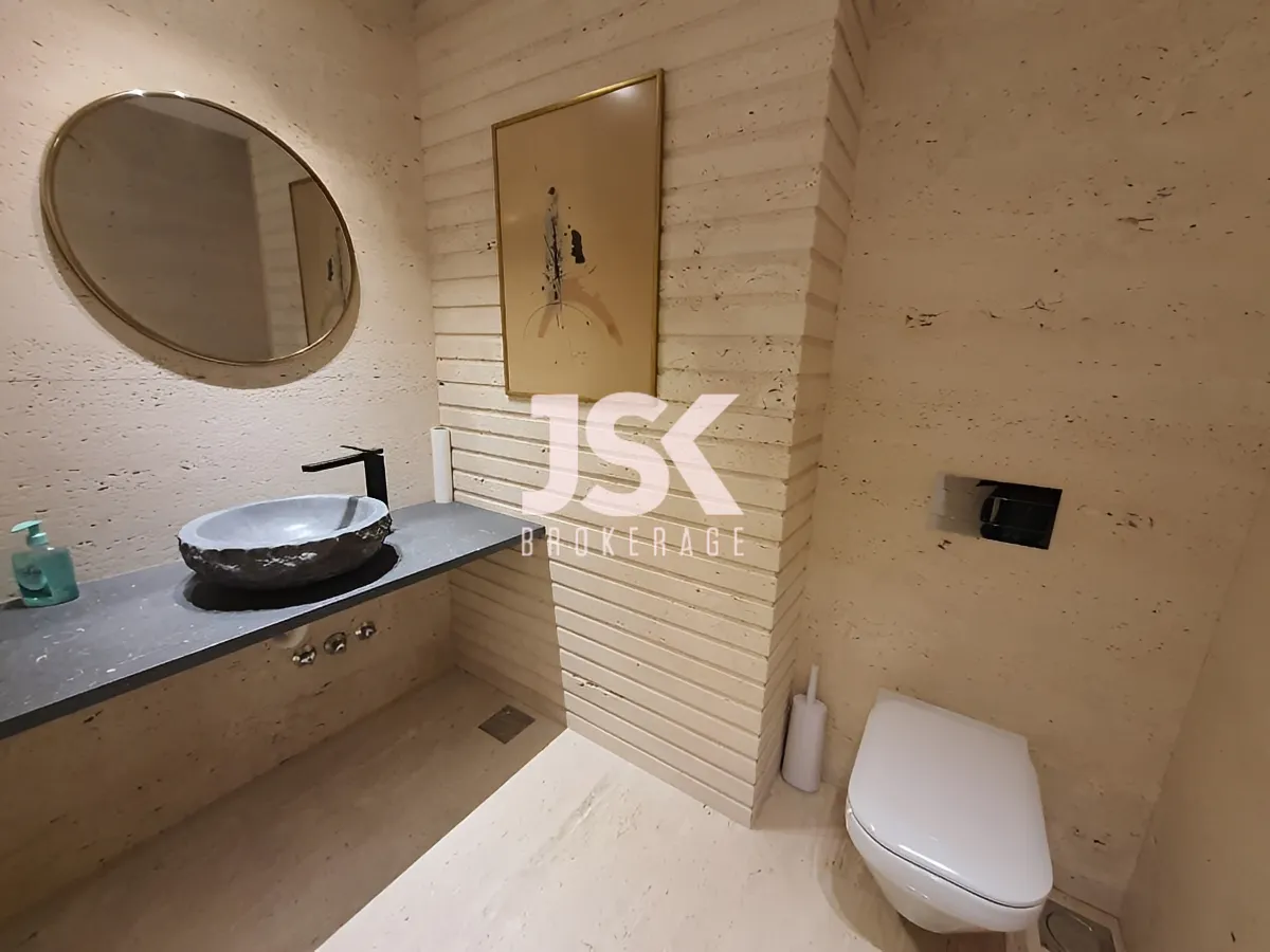 Penthouse for rent in Adma w Dafnah