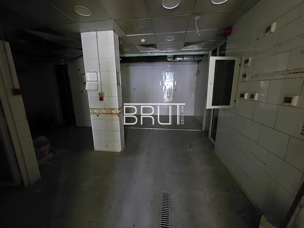Shop For Sale in Sarba