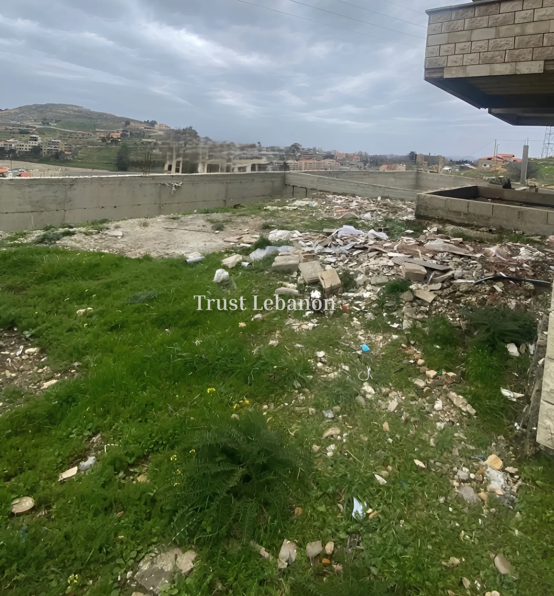 Apartment for sale in Charoun, Lebanon - 3 bed, 2 bath