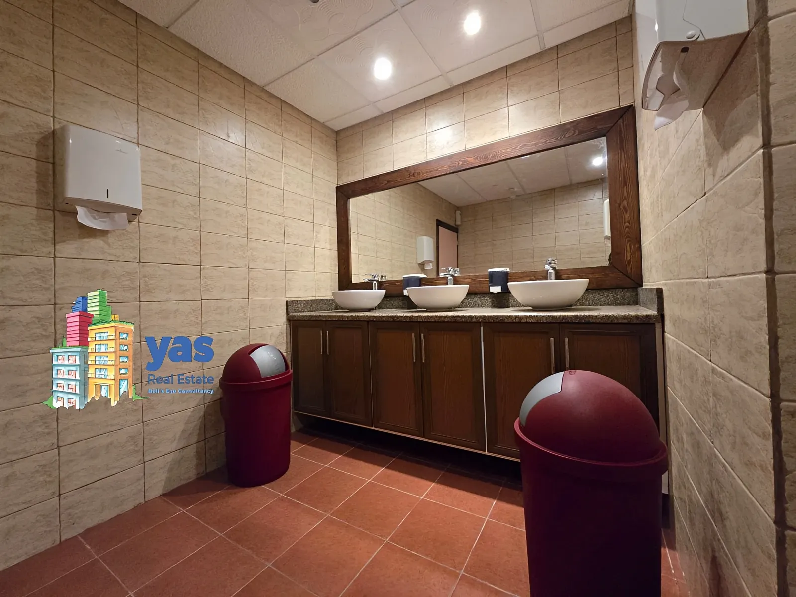 Restaurant for rent in Mayrouba