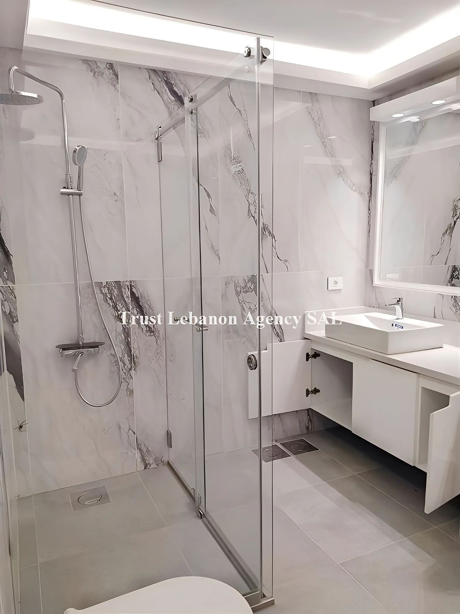 Apartment for Sale in Metn Kanabet Broumana Lebanon - 4 bed, 5 bath