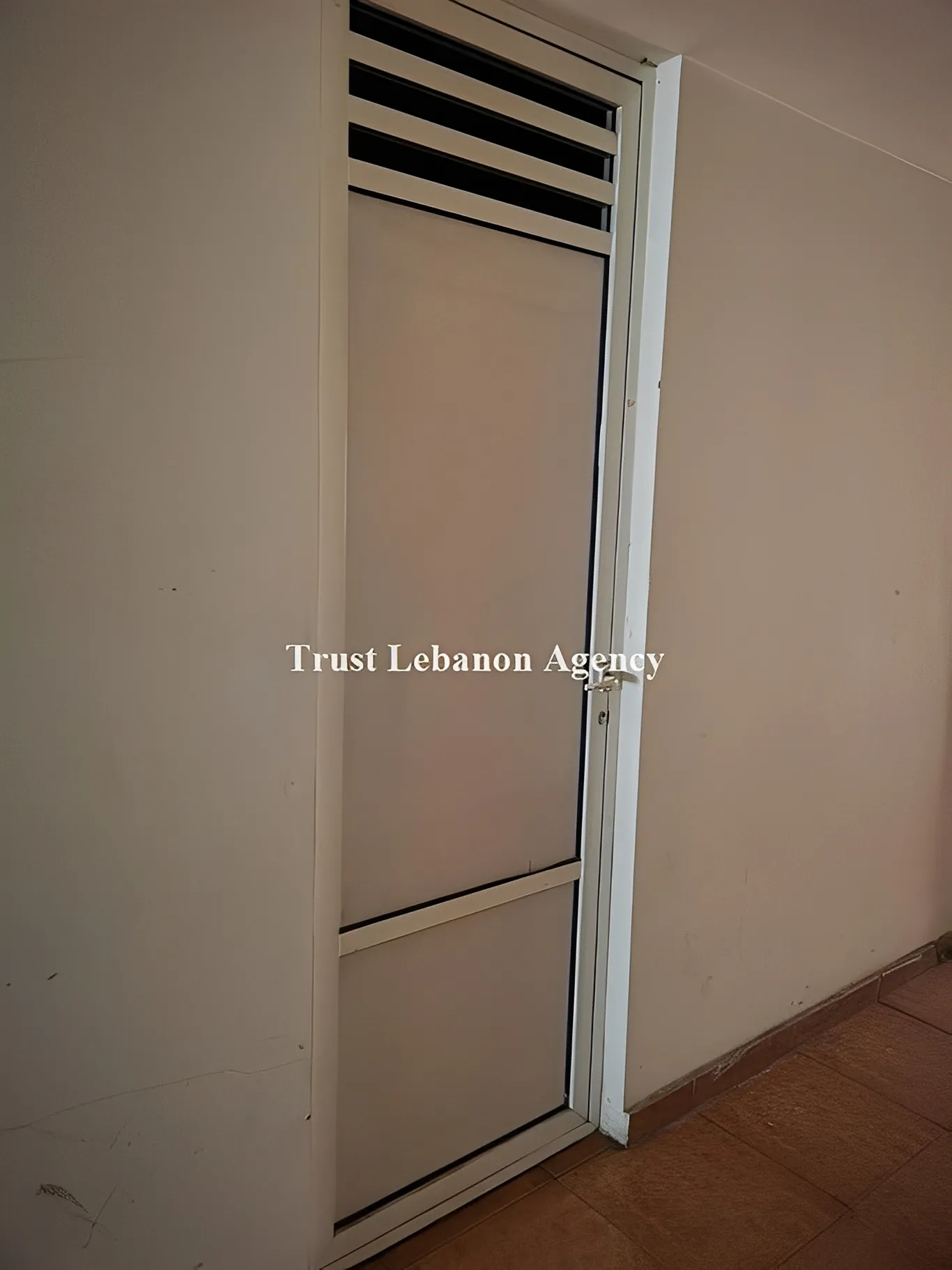 Office for sale in Metn, Bawchriye
