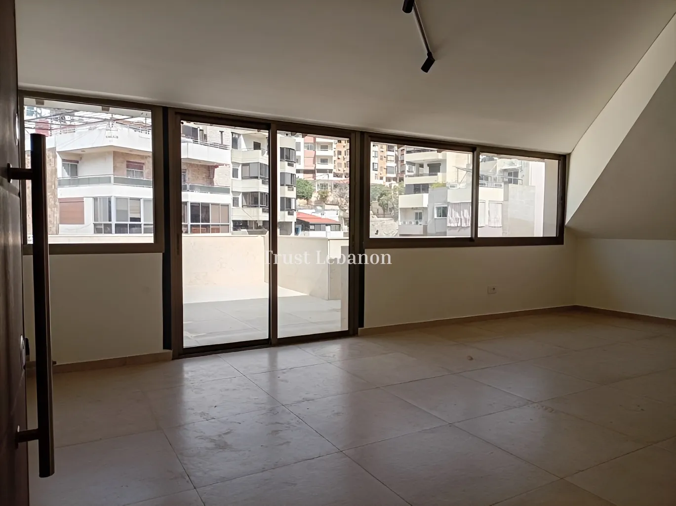Apartment for sale in Biaqout, Lebanon - 4 bed, 3 bath